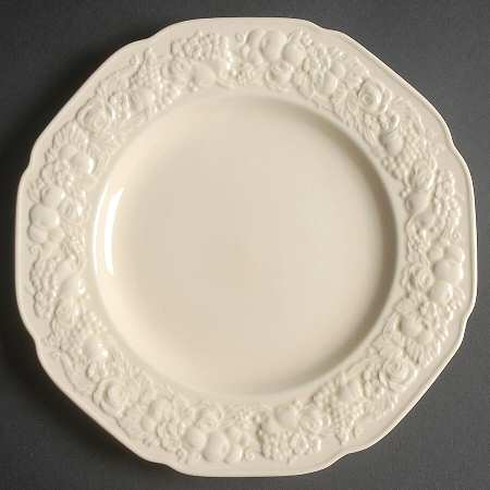 Florentine Dark Cream Luncheon Plate
