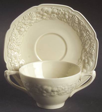 Florentine Dark Cream Flat Bouillon Cup & Saucer