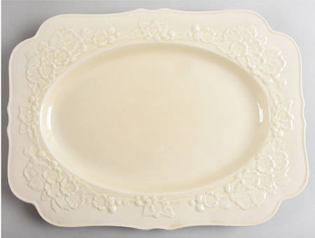 Gainsborough (All White)(Also A Shape) 15" Oval Serving Platter