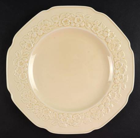 Gainsborough (All White)(Also A Shape) Dinner Plate