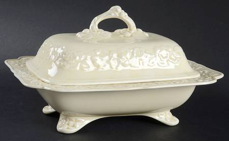 Gainsborough (All White)(Also A Shape) Rectangular Covered Vegetable