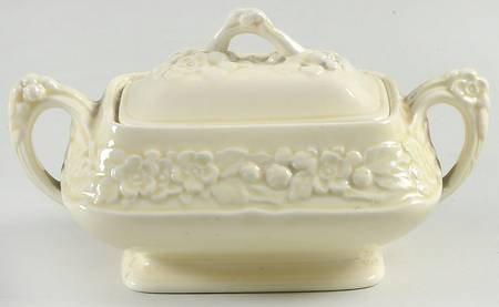 Gainsborough (All White)(Also A Shape) Sugar Bowl & Lid