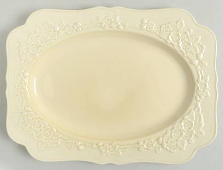Gainsborough (All White)(Also A Shape) 12" Oval Serving Platter