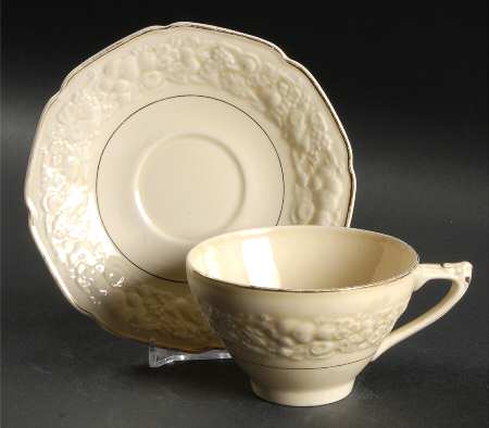 Golden Glamour Flat Cup & Saucer Set