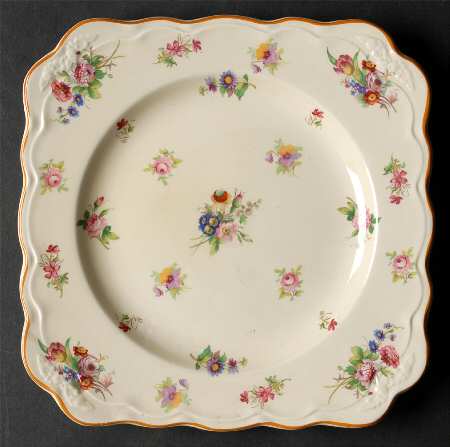 Pinafore Square Luncheon Plate