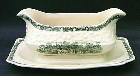 Rural England Gravy Boat with Attached Underplate