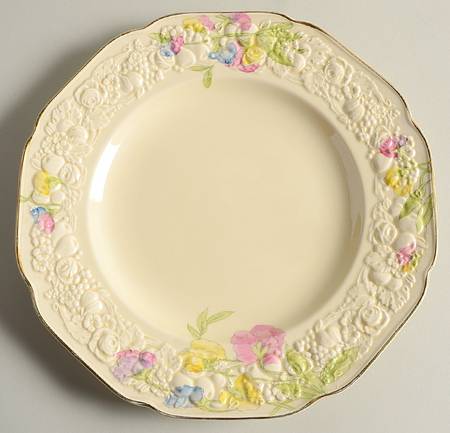 Sweet Pea Dinner Plate