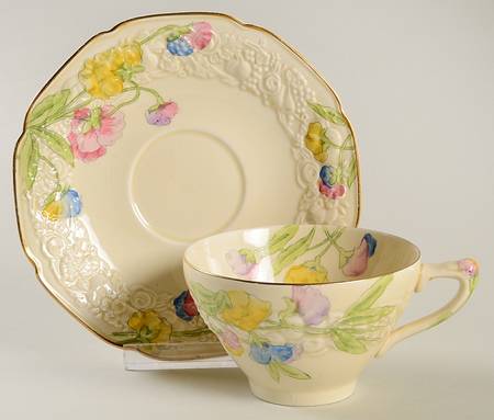 Sweet Pea Flat Cup & Saucer Set