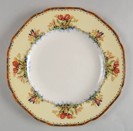 Tulip Dinner Plate