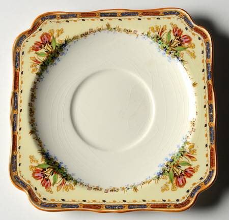 Tulip Saucer for Cream Soup Bowl