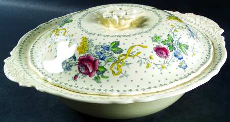 Vale Round Covered Vegetable
