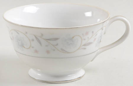 Ballerina Footed Cup