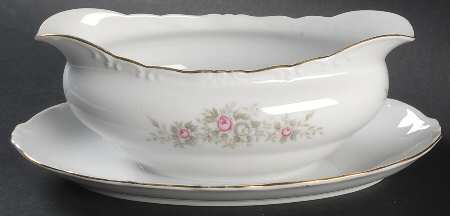 Chatham Gravy Boat with Attached Underplate
