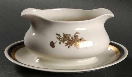 Fascia Rose Gravy Boat with Attached Underplate