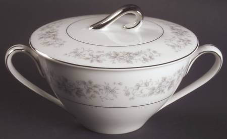 Heritage Sugar Bowl & Lid