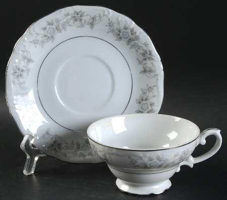 Ivy Mist Footed Cup & Saucer Set