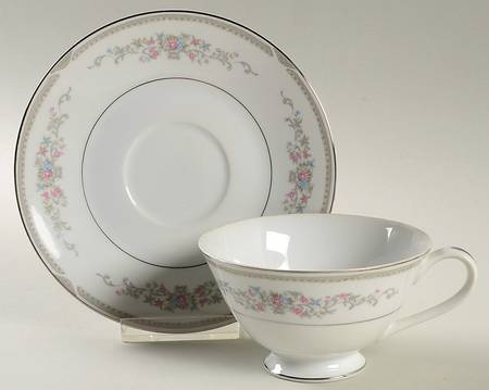 Rosebriar Footed Cup & Saucer Set