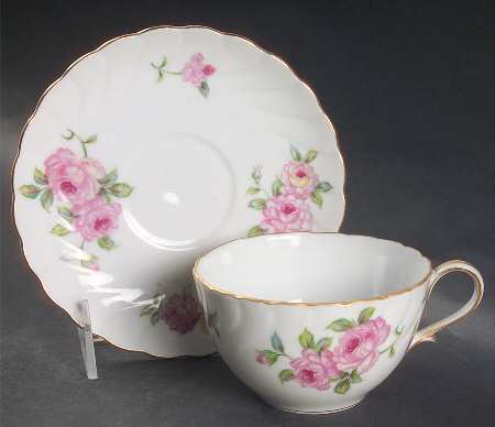 Caprice (357, 380) Flat Cup & Saucer Set