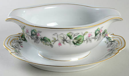 Fairy Blossom Gravy Boat with Attached Underplate by Craftsman (Japan)