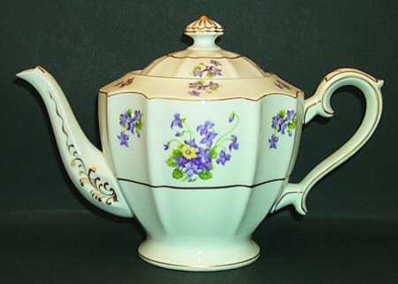 New England Teapot & Lid