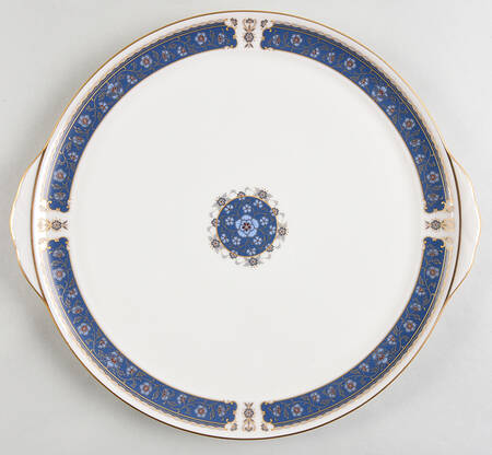 Renaissance Handled Cake Plate
