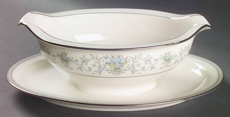 Tivoli Gravy Boat with Attached Underplate