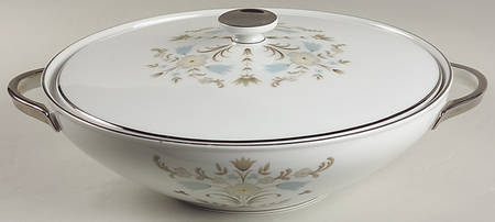 Americana Round Covered Vegetable