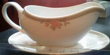 Christina Gravy Boat & Underplate