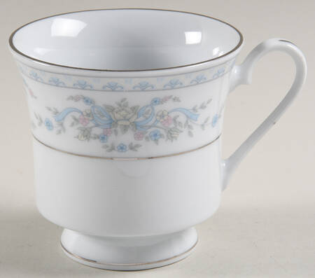 Rose Point Footed Cup