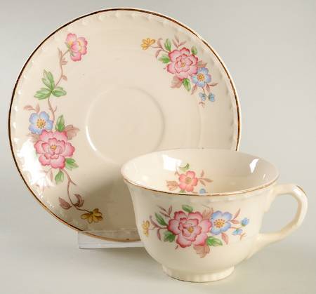 Belmont Flat Cup & Saucer Set