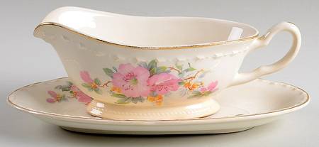 CRO1 Gravy Boat & Underplate