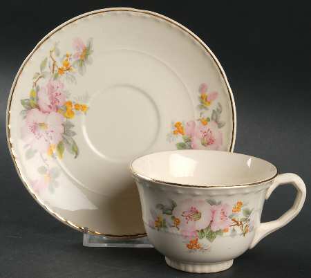 CRO1 Flat Cup & Saucer Set