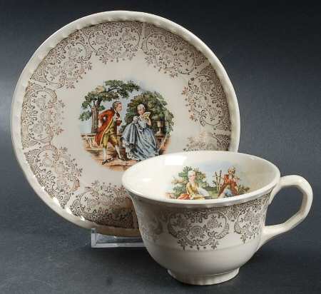 CRO10 Flat Cup & Saucer Set