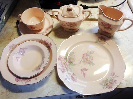CRO100 Dinner Plate