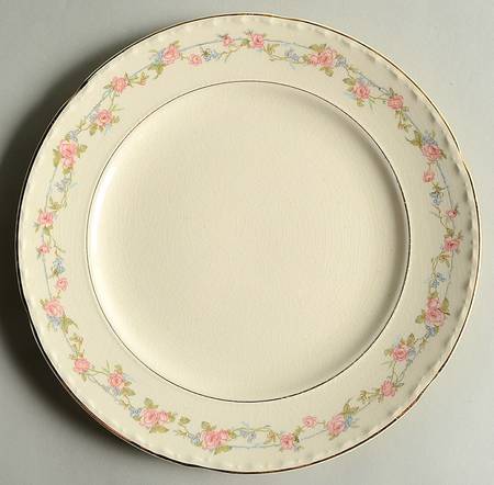 CRO19 Luncheon Plate