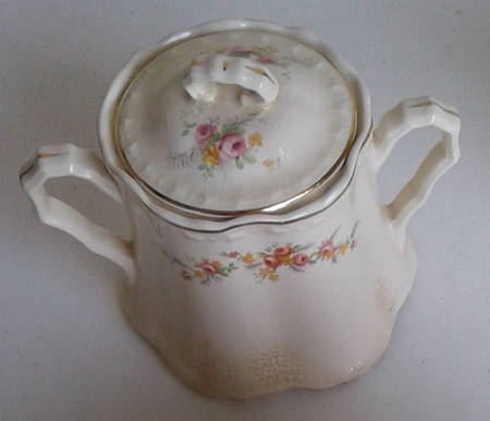 1145 Sugar Bowl & Lid