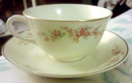 1145 Footed Cup & Saucer Set