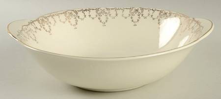 Lorraine 9" Round Vegetable Bowl
