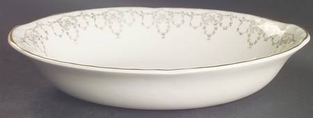 Lorraine 9" Oval Vegetable Bowl