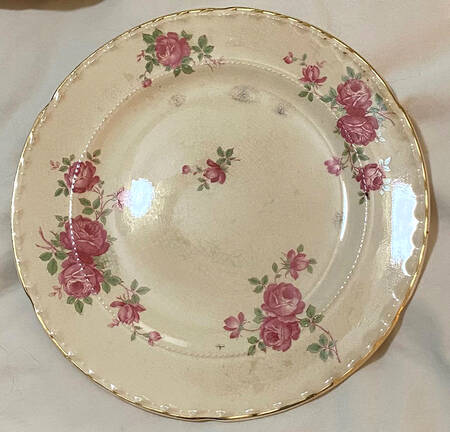 CRO45 Dinner Plate