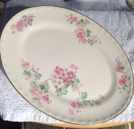 CRO5 12" Oval Serving Platter