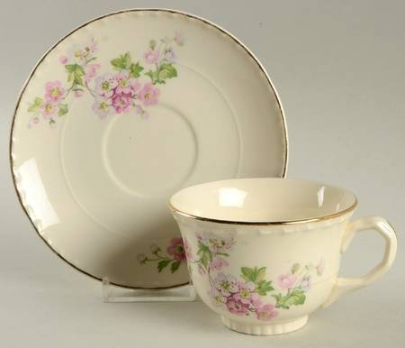 CRO5 Flat Cup & Saucer Set