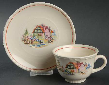 CRO74 Flat Cup & Saucer Set