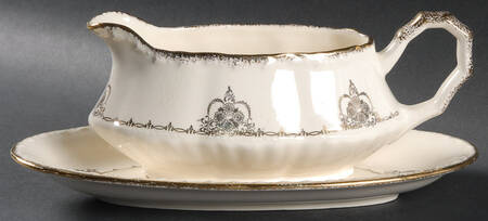 CRO9 Gravy Boat & Underplate/Relish