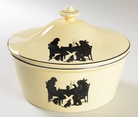 Silhouette 1.75 Qt Round Covered Casserole