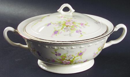 Spring Blossom Round Covered Vegetable