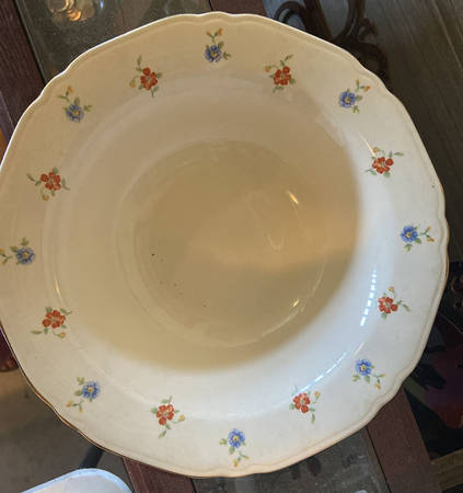 CRP18 9" Round Vegetable Bowl