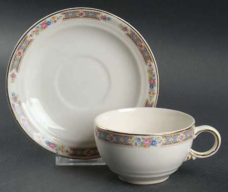CRP5 Flat Cup & Saucer Set