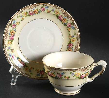 Garland Footed Cup & Saucer Set