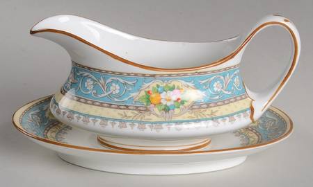 15646 (Smooth Edge) Gravy Boat & Underplate